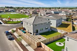 1601 Redhaven Pl, Hughson, CA 95326 - Photo 4