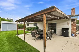 1717 Russell Way, Roseville, CA 95661 - Photo 28