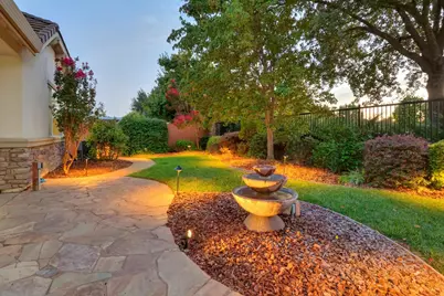9817 Westminster Way, Elk Grove, CA 95757 - Photo 4