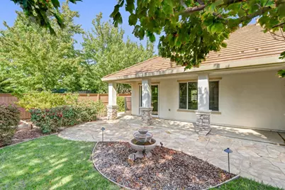 9817 Westminster Way, Elk Grove, CA 95757 - Photo 54