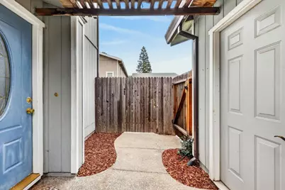 6090 Woodside Drive, Rocklin, CA 95677 - Photo 10