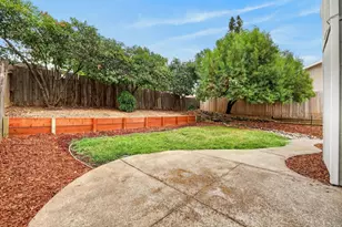 6090 Woodside Dr, Rocklin, CA 95677 - Photo 2