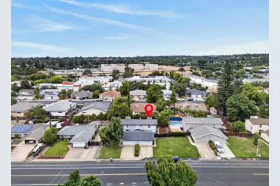 6090 Woodside Drive, Rocklin, CA 95677 - Photo 2