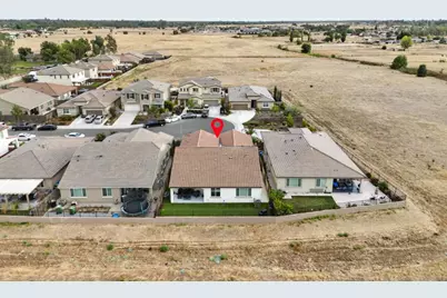 9475 Pasaje Place, Elk Grove, CA 95624 - Photo 38