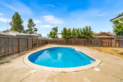 1484 Midland Court, Manteca, CA 95336 - Photo 2