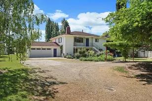 10450 Walnut Grove Rd, Thornton, CA 95686 - Photo 2