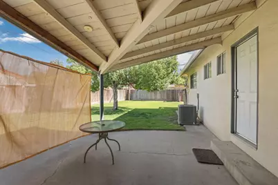 992 E Alameda Street, Manteca, CA 95336 - Photo 24