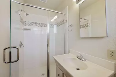 992 E Alameda Street, Manteca, CA 95336 - Photo 22