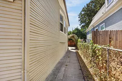 1026 V Street, Sacramento, CA 95818 - Photo 40