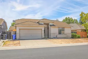 8540 Zinnia Way, Elk Grove, CA 95624 - Photo 2