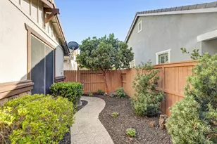 9980 Westminster Way, Elk Grove, CA 95757 - Photo 42