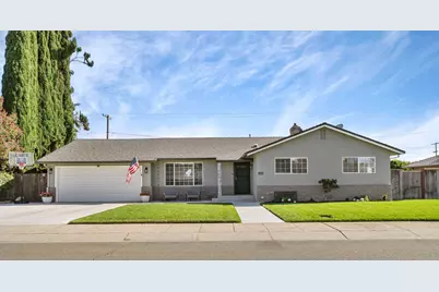 2208 Cabrillo Circle, Lodi, CA 95242 - Photo 2