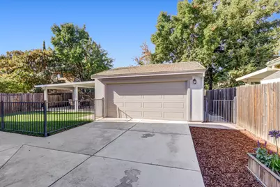 9645 Glacier Creek Way, Elk Grove, CA 95624 - Photo 48