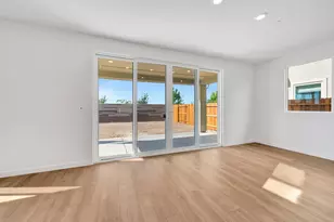 6009 Whistling Pne Wy, Roseville, CA 95747 - Photo 14
