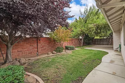 365 Elgin, Lodi, CA 95240 - Photo 28