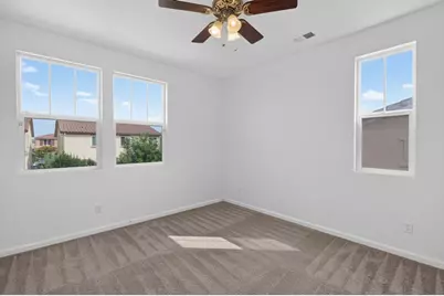 8129 Suarez Way, Elk Grove, CA 95757 - Photo 34