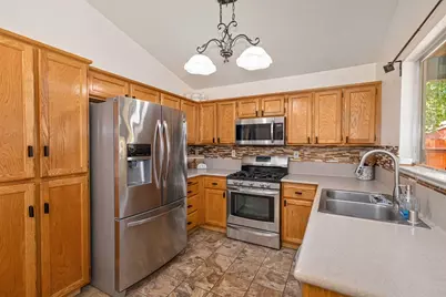 7130 Shingle Wood Way, Rio Linda, CA 95673 - Photo 4