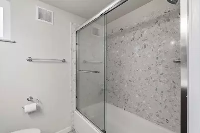 130 E Sonoma Avenue, Stockton, CA 95204 - Photo 16