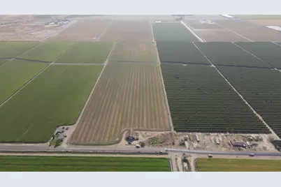 11998 Wilson Road, Los Banos, CA 93635 - Photo 2