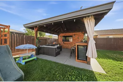 756 Brianne Court, Merced, CA 95341 - Photo 12