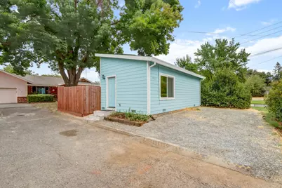 9323 Central Avenue, Orangevale, CA 95662 - Photo 2