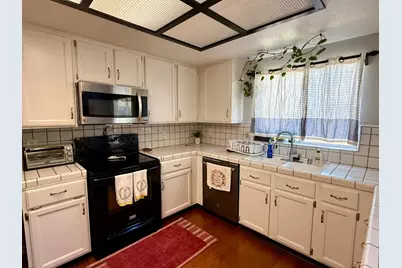 1010 Neal Street, Los Banos, CA 93635 - Photo 12