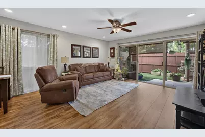 3239 Via Grande, Sacramento, CA 95825 - Photo 12