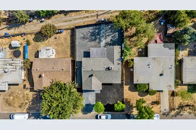 1546 Bedford Avenue, Modesto, CA 95351 - Photo 24