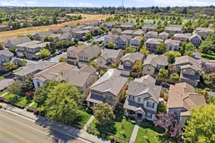 1708 N Parkway Dr, Folsom, CA 95630 - Photo 40