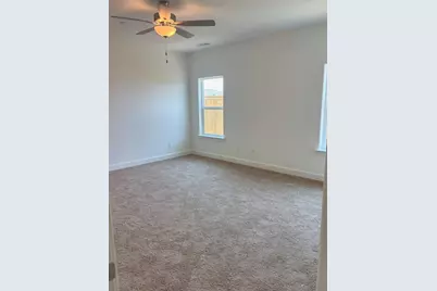 3813 Via Capitola, Madera, CA 93637 - Photo 10
