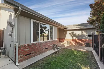 2223 W Elm Street, Lodi, CA 95242 - Photo 44