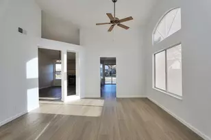 8926 Willowspring Ct, Elk Grove, CA 95758 - Photo 10