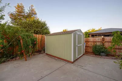 536 Red Robin Drive, Patterson, CA 95363 - Photo 38