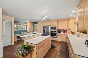 3710 Orchard Ln, Sacramento, CA 95821 - Photo 2