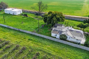 27350 Thornton Rd, Thornton, CA 95686 - Photo 4