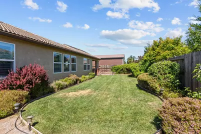 905 Ellis Circle, Galt, CA 95632 - Photo 32