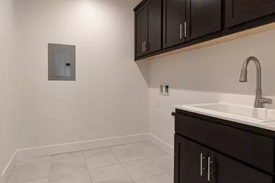 1807 Birdie Street, Manteca, CA 95337 - Photo 10