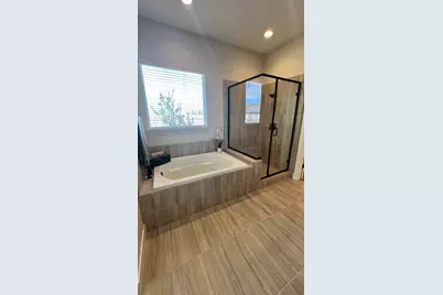 1030 Meadowlands Drive, Oakdale, CA 95361 - Photo 18