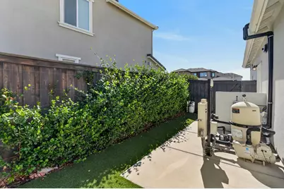 8153 Seahorse Way, Elk Grove, CA 95757 - Photo 84