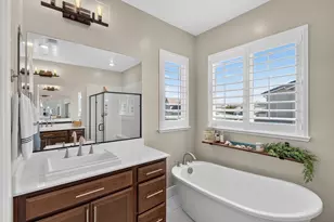 8153 Seahorse Wy, Elk Grove, CA 95757 - Photo 56