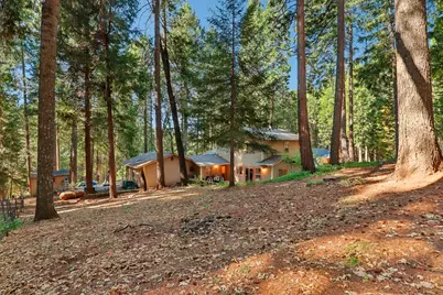 2090 Bourbon Street, Pollock Pines, CA 95726 - Photo 2