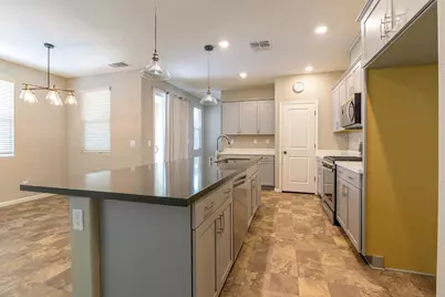5375 Hampton Falls Way, Sacramento, CA 95835 - Photo 2