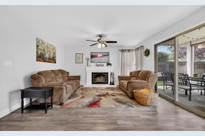 8248 Bedford Cove Way, Sacramento, CA 95828 - Photo 18
