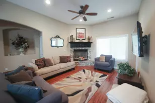 1710 Ave 388, Kingsburg, CA 93631 - Photo 14
