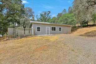 10501 Wolf Dr, Grass Valley, CA 95949 - Photo 6