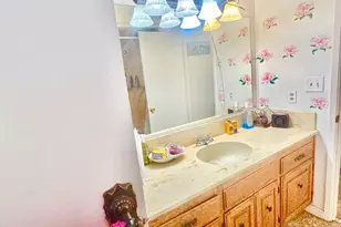 1131 Arizona Ave, Los Banos, CA 93635 - Photo 12