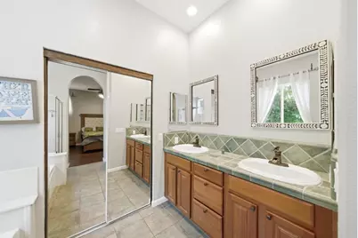 9445 Loire Valley Way, Elk Grove, CA 95624 - Photo 14