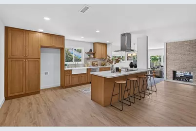 1056 Entrada Road, Sacramento, CA 95864 - Photo 4