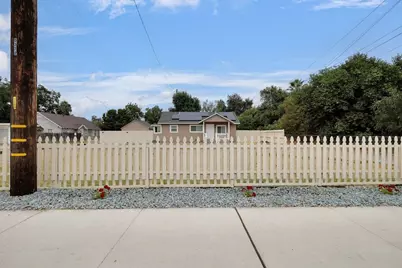 5829 Garden Avenue, Olivehurst, CA 95961 - Photo 6