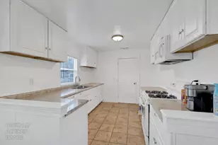 5829 Garden Ave, Olivehurst, CA 95961 - Photo 8